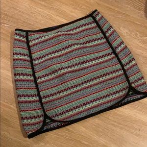 Patterned mini skirt